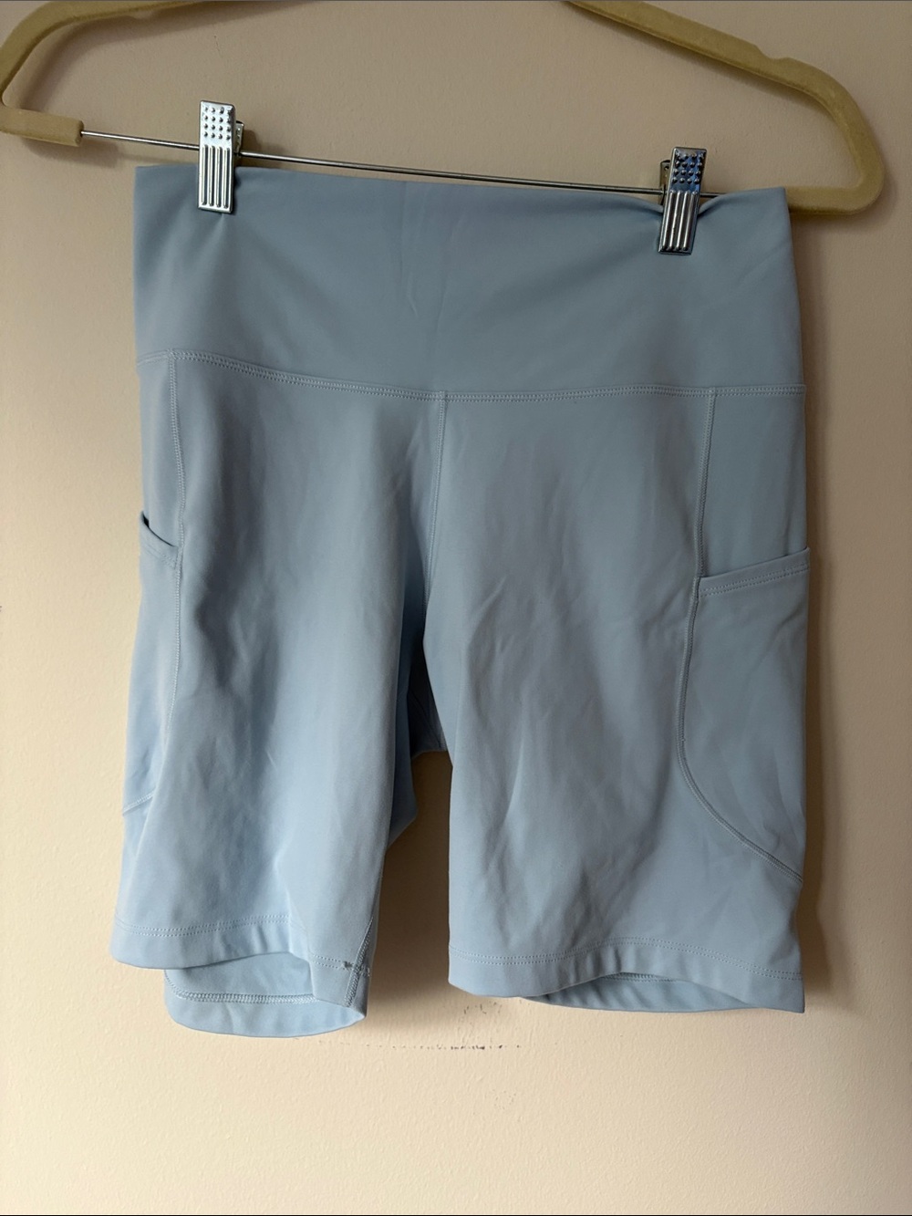 Nike Light Blue High-Waist Bike Shorts with Side Pockets